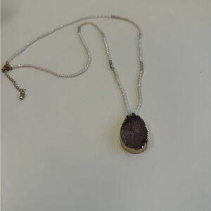 Elegant Purple and Gold Tone Pendant Necklace